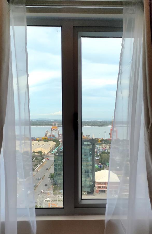Sunvida Tower Stays Across Sm City Cebu Εξωτερικό φωτογραφία