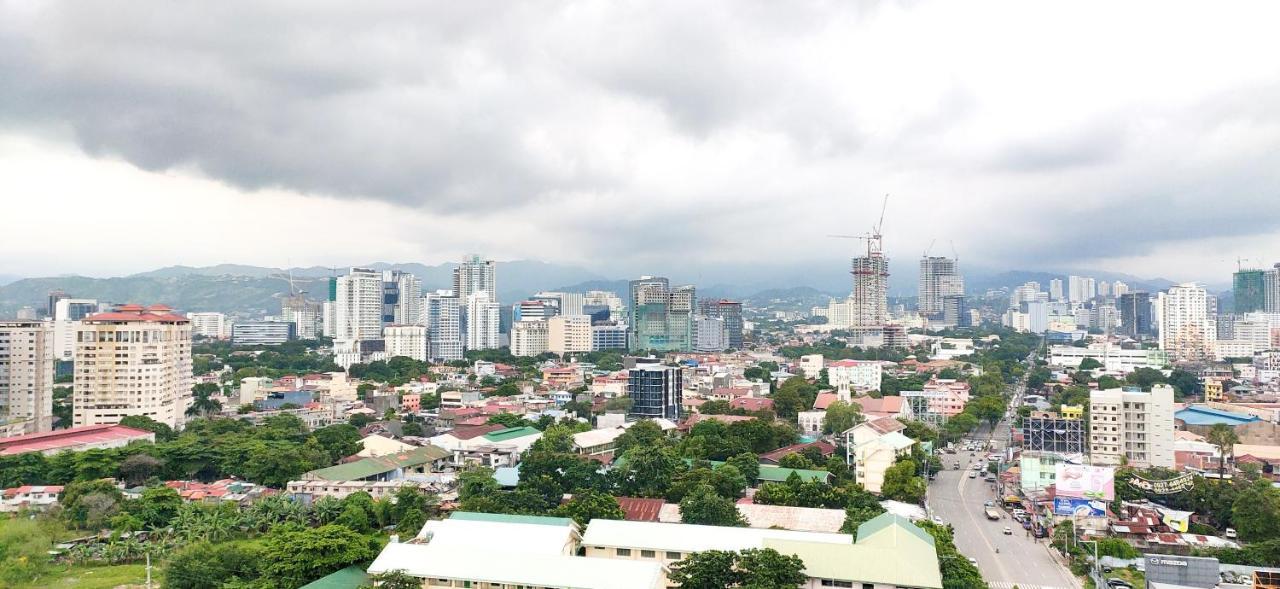 Sunvida Tower Stays Across Sm City Cebu Εξωτερικό φωτογραφία